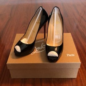 New Very Prive 120 Patent Leather Peep Toe Pumps